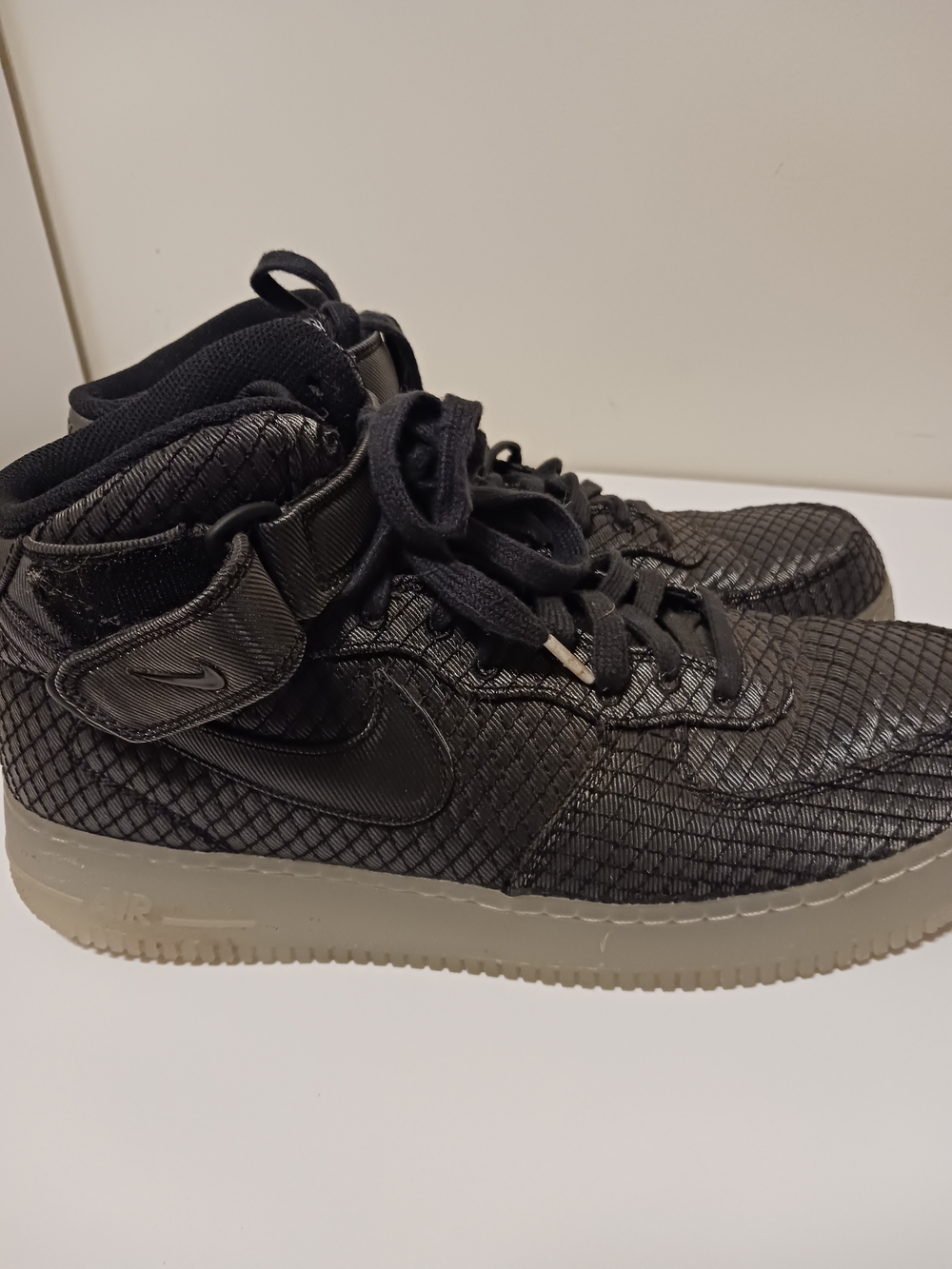 Nike Air Force 1  Black Textured High-Top Sneakers with Gum Sole - Picture 10 of 12
